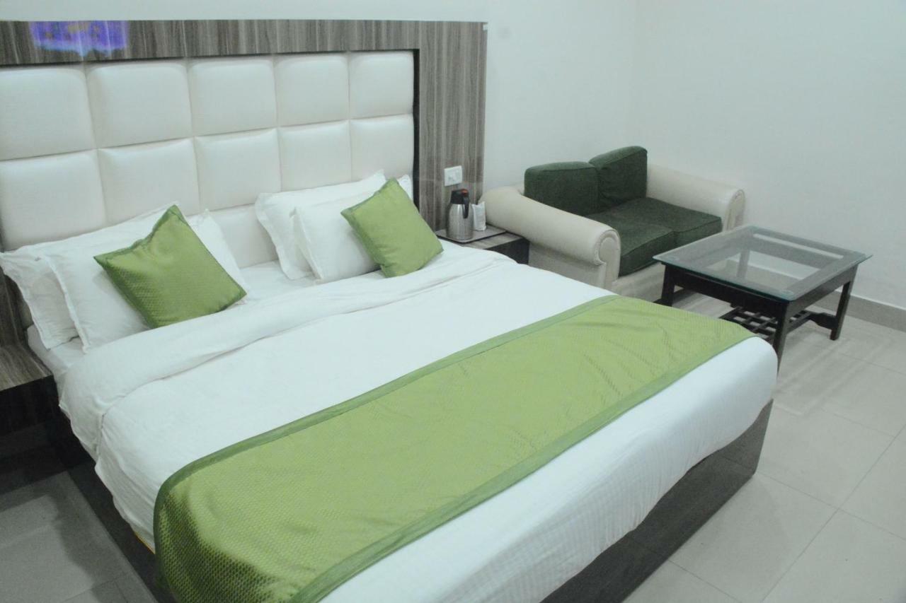 Hotel Mount View คาตรา ภายนอก รูปภาพ